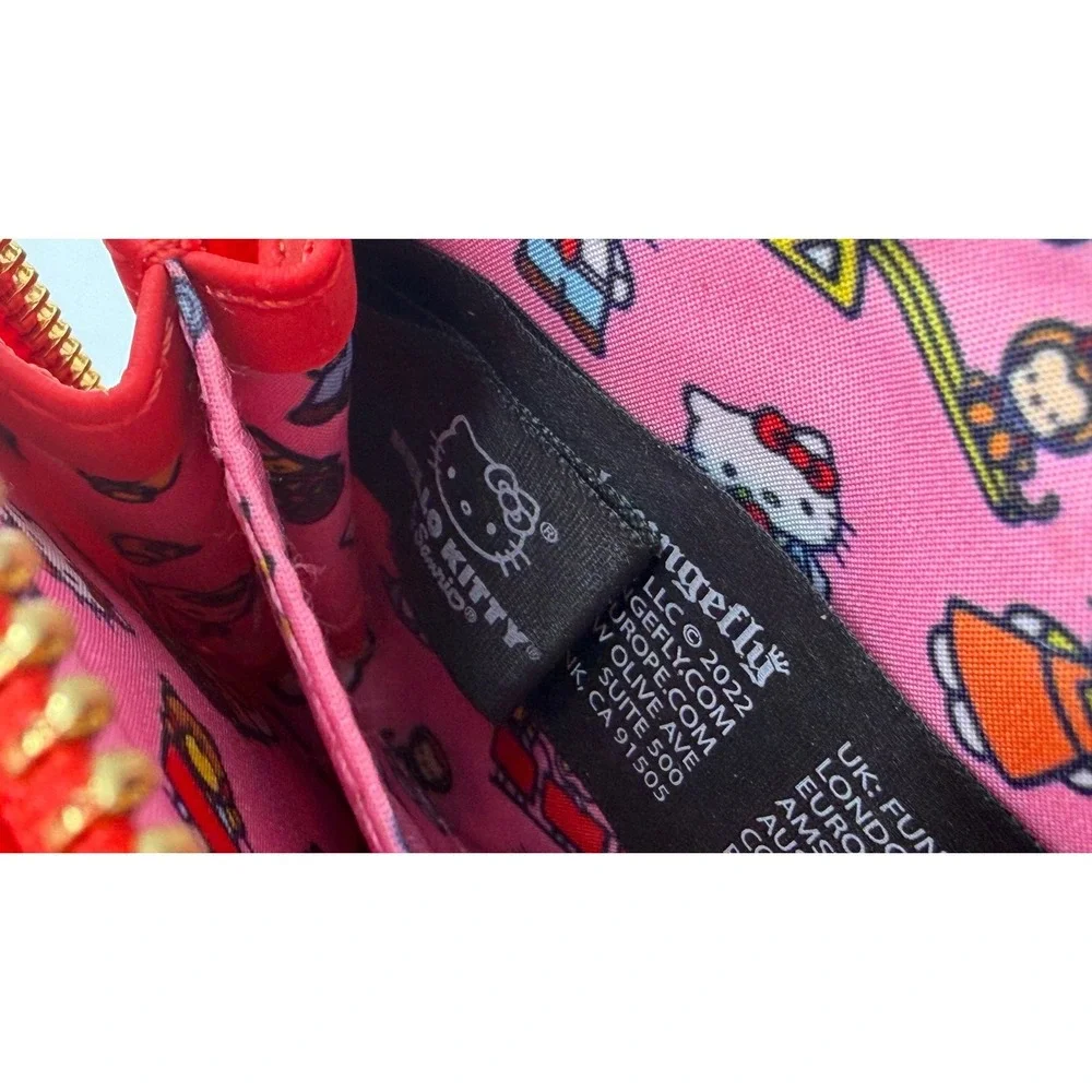 Loungefly‎ Sanrio Hello Kitty Popcorn Stand Bifold Wallet Carnival Red